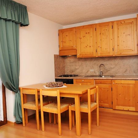 Residence Marisol Camere & Appartamenti - Mezzana Centre 外观 照片