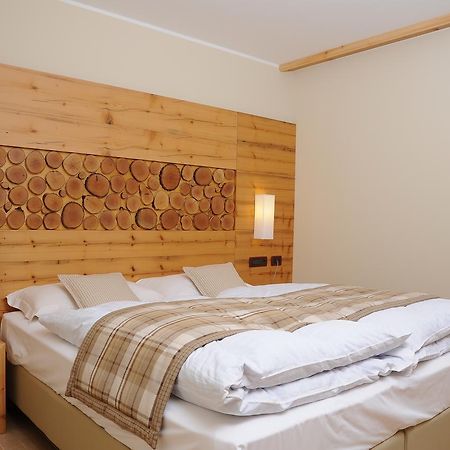 Residence Marisol Camere & Appartamenti - Mezzana Centre 外观 照片