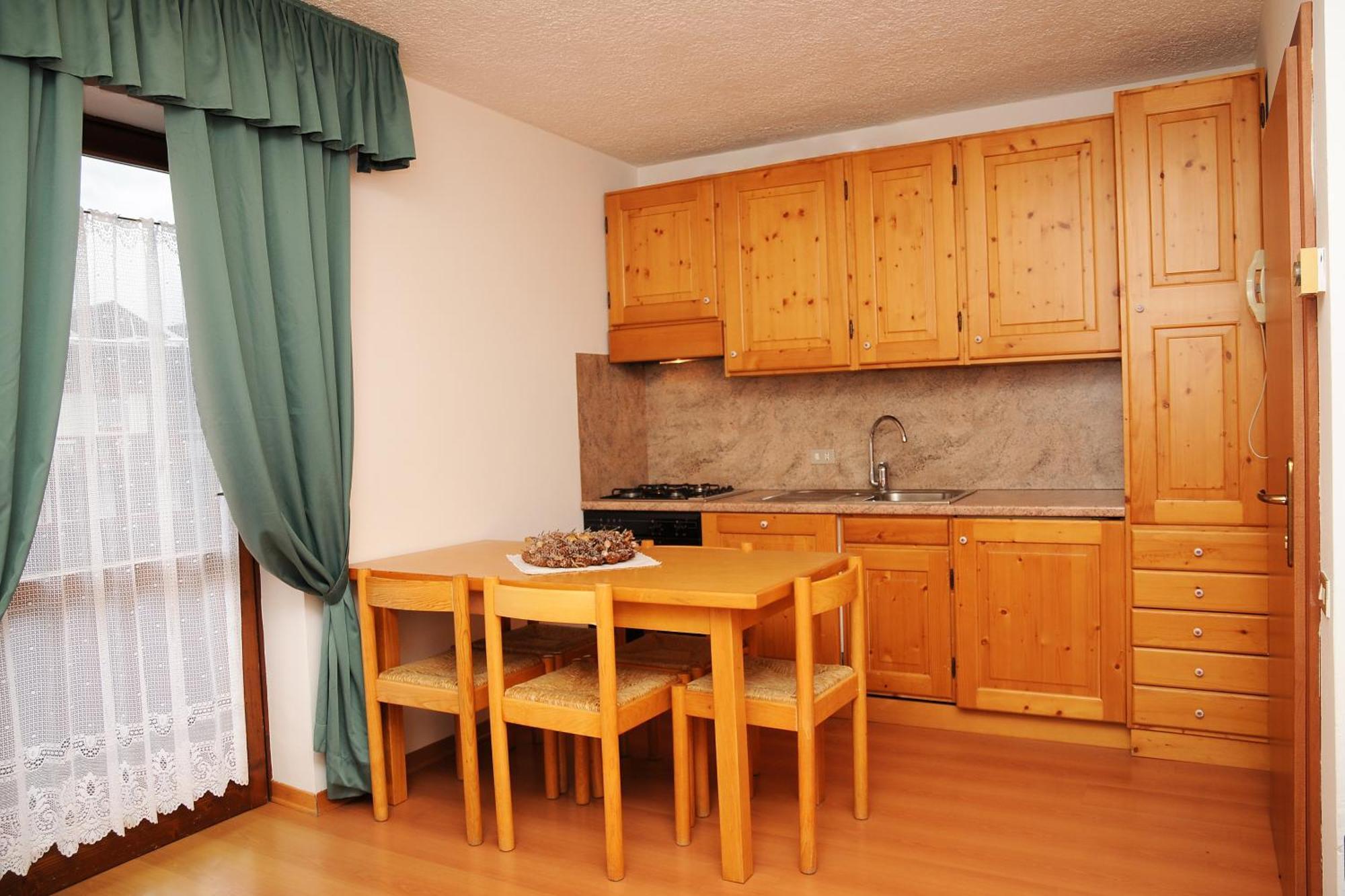 Residence Marisol Camere & Appartamenti - Mezzana Centre 外观 照片