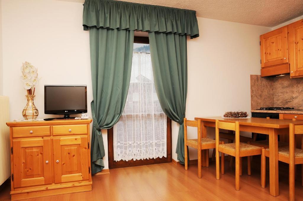 Residence Marisol Camere & Appartamenti - Mezzana Centre 客房 照片