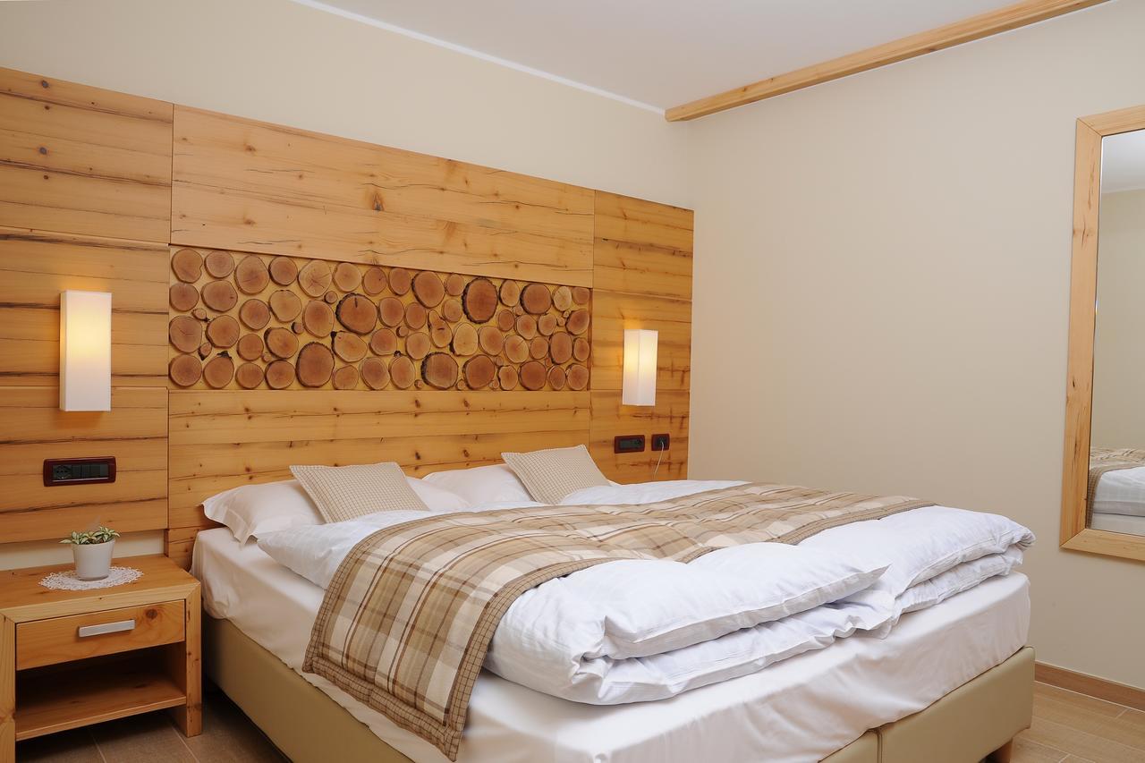 Residence Marisol Camere & Appartamenti - Mezzana Centre 外观 照片
